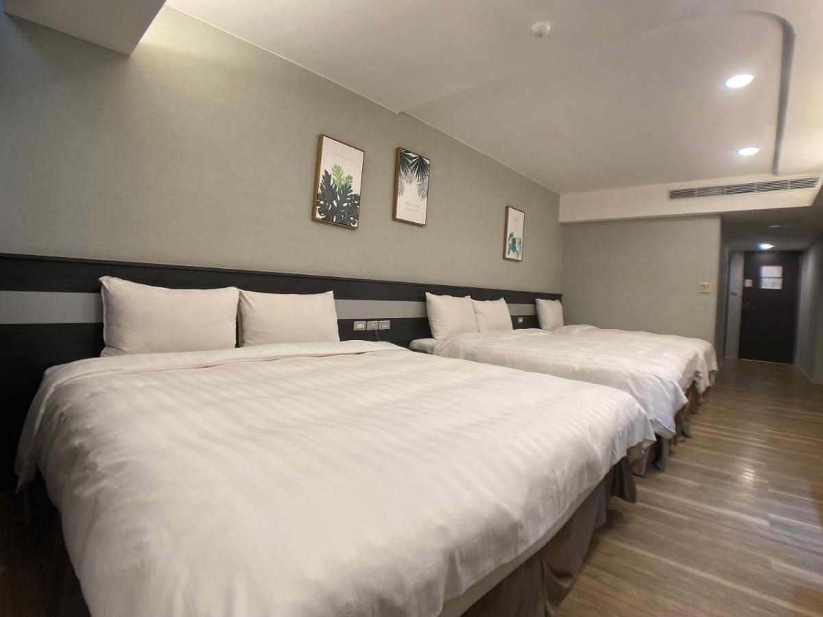 Bonjour Hotel Тайджун Екстериор снимка