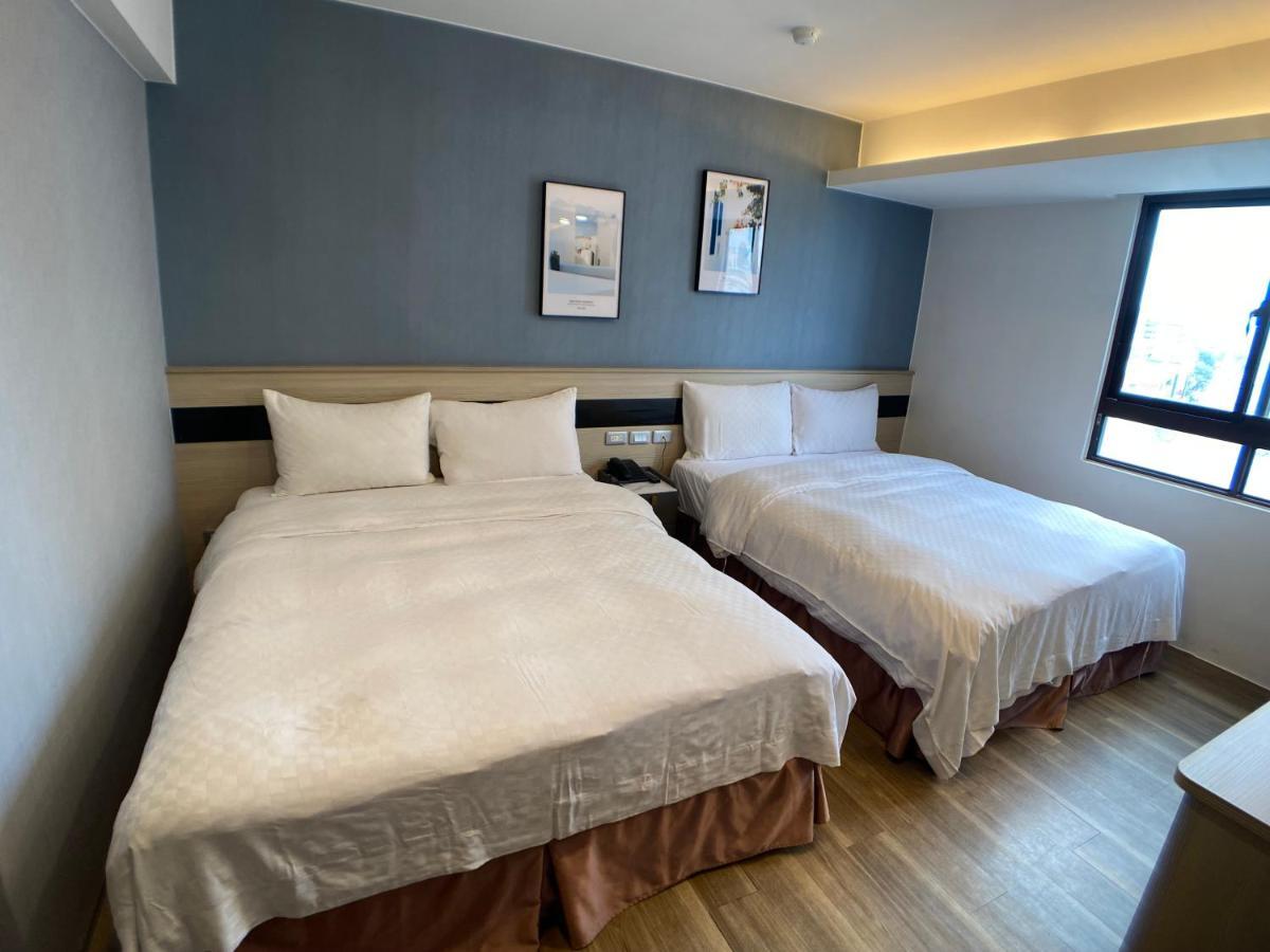 Bonjour Hotel Тайджун Екстериор снимка
