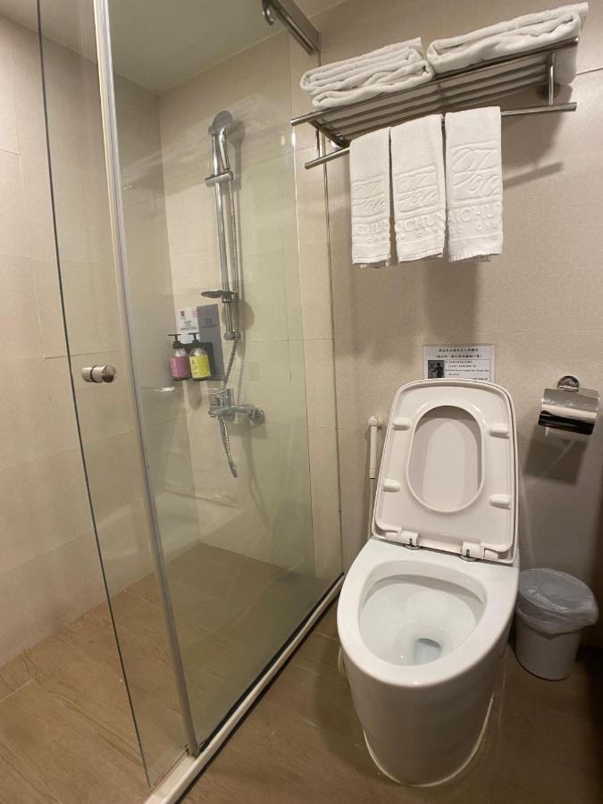 Bonjour Hotel Тайджун Екстериор снимка