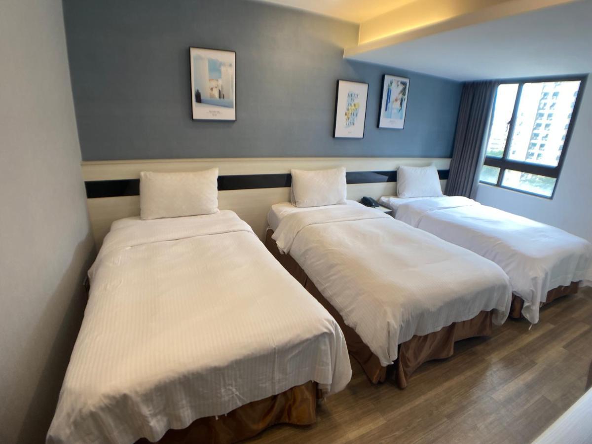 Bonjour Hotel Тайджун Екстериор снимка