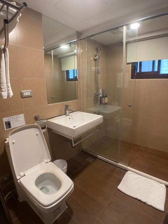 Bonjour Hotel Тайджун Екстериор снимка