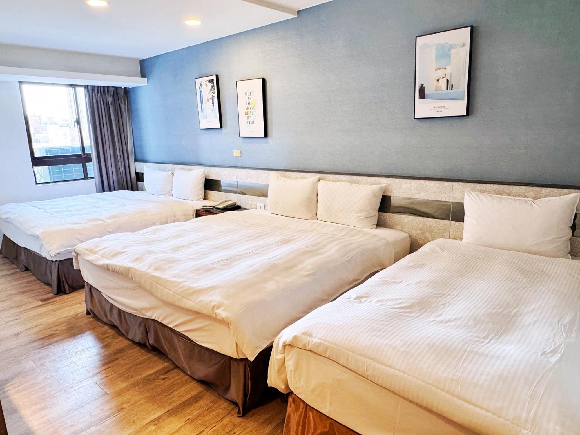 Bonjour Hotel Тайджун Екстериор снимка