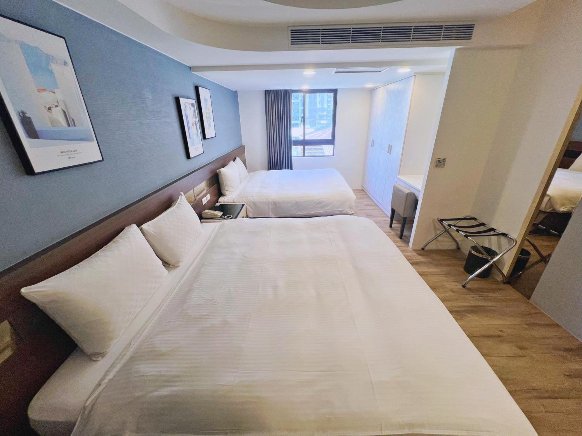 Bonjour Hotel Тайджун Екстериор снимка