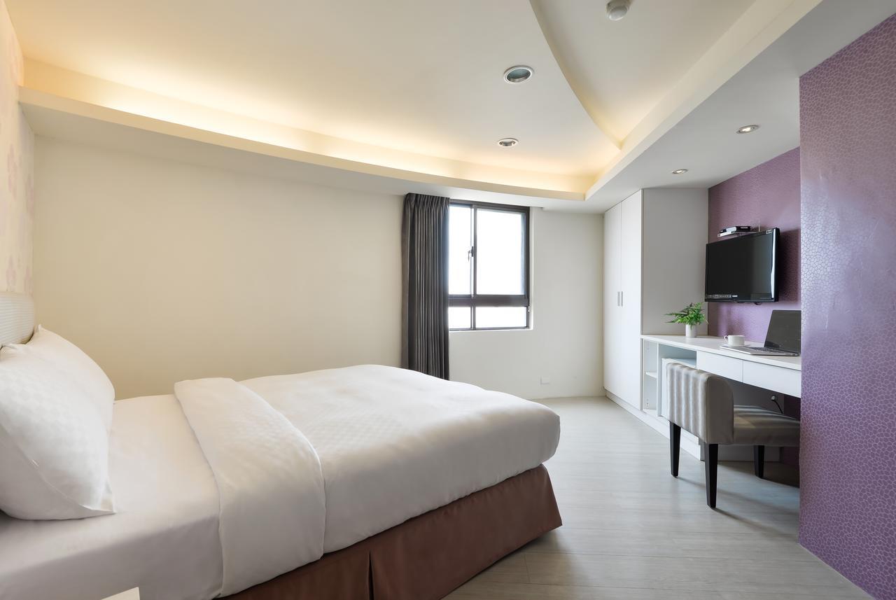 Bonjour Hotel Тайджун Екстериор снимка